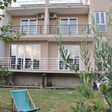 Haamel Apartment ウルツィニ エクステリア 写真